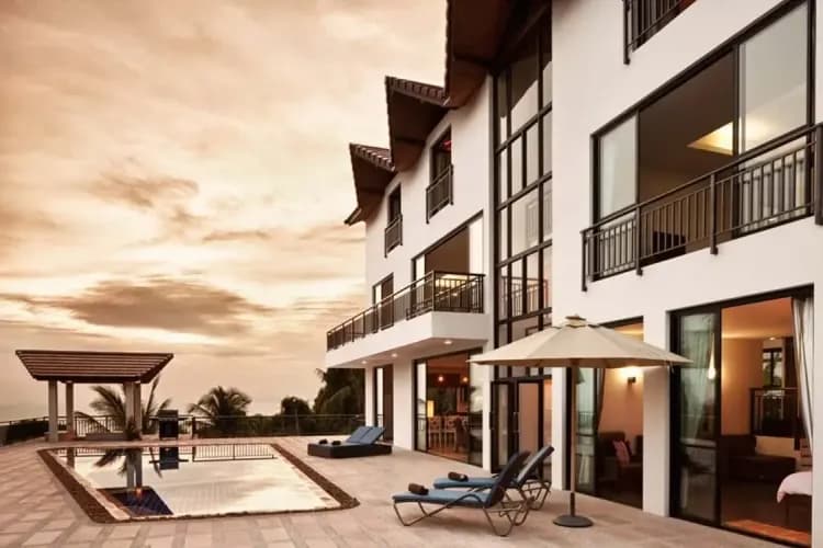 Villa "Thi Ban" – Luxury 7-Bedroom Investment Estate